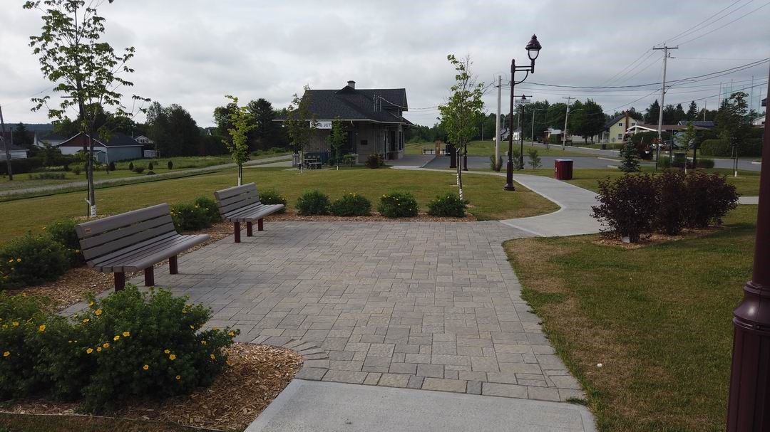 Normand DeLessard présente le Parc Placide-Poulin de Tring-Jonction