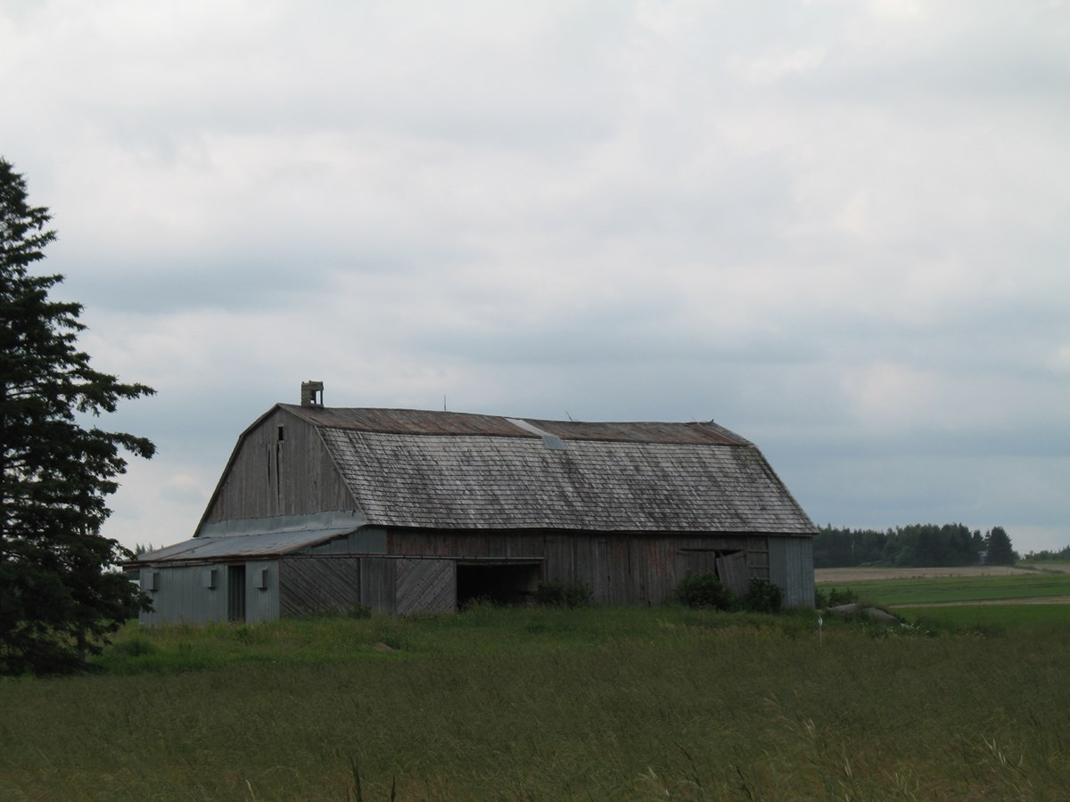 Saint-Joseph, se situe sur la 30e avenue (rang St-Guillaume), secteur Ouest
