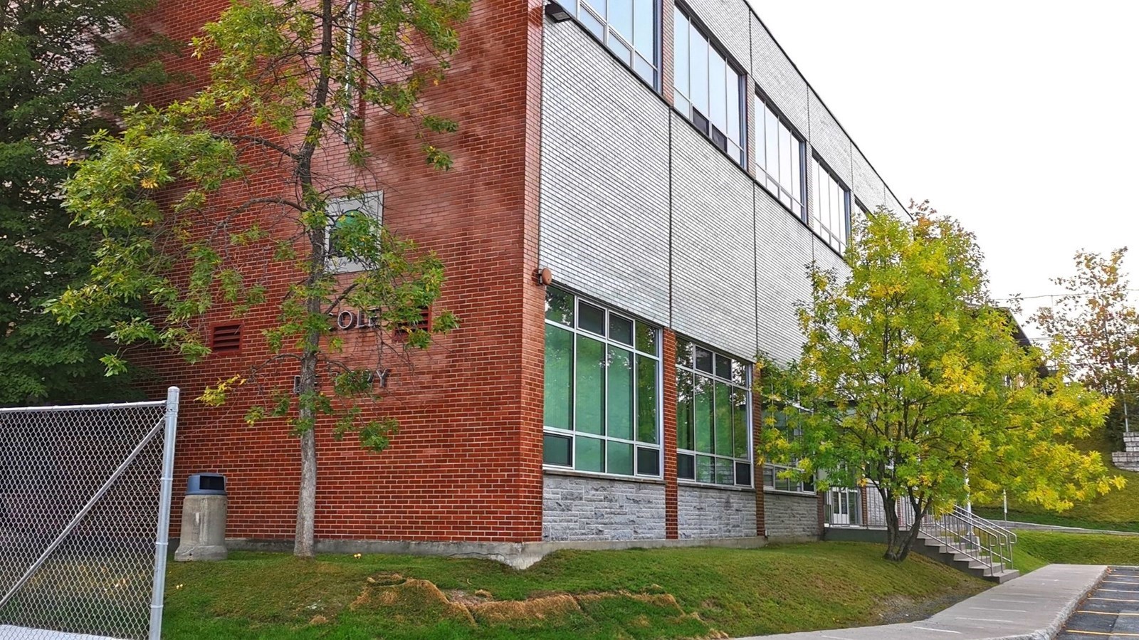Huit nouveaux cas de COVID-19 répartis dans sept écoles de la Beauce