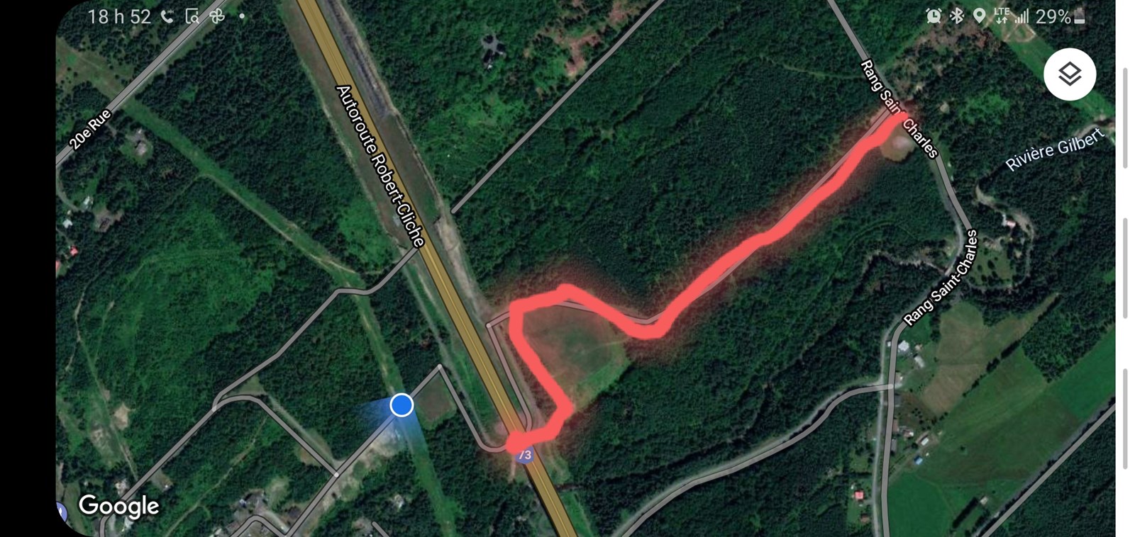 Un autobus scolaire se retrouve en fâcheuse position à cause d'un GPS