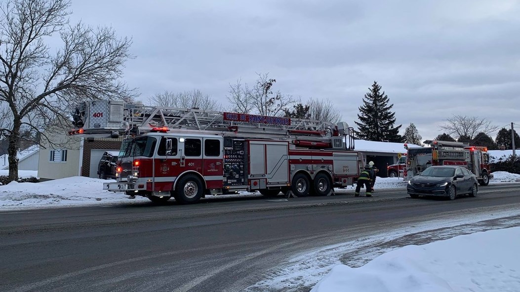 Feu de cheminée dans une résidence de la 90e rue à Saint-Georges