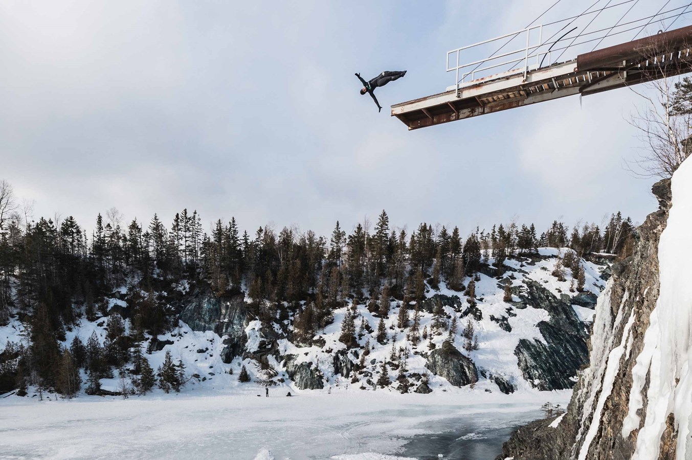 Le saut de Lysanne Richard.