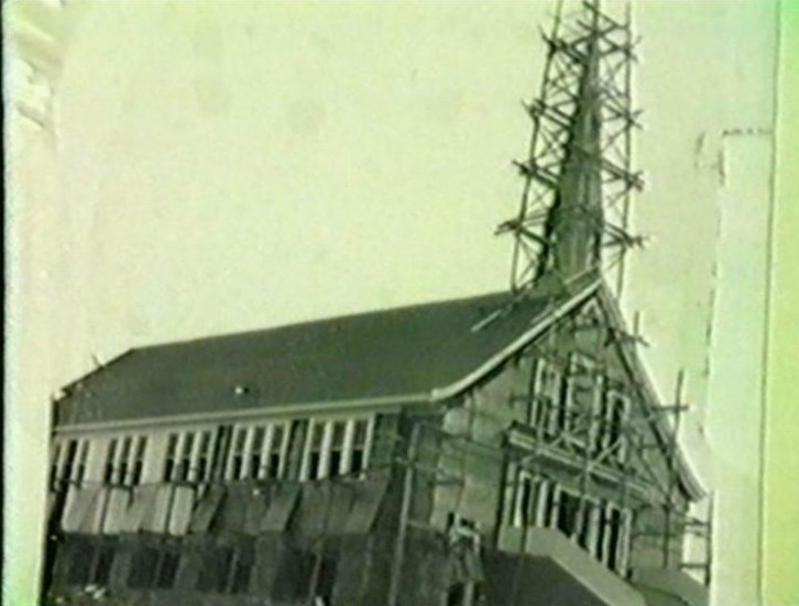 Normand DeLessard présente la construction de l'église de Saint-Robert-Bellarmin
