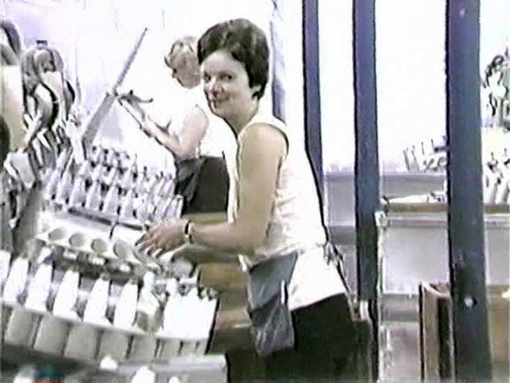 Normand DeLessard présente des souvenirs de la Dionne Spinning à Saint-Georges