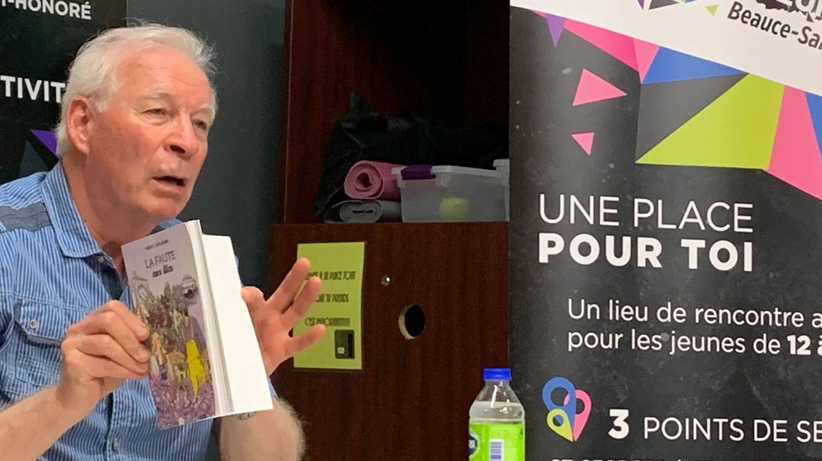 « La faute aux lilas »: un livre beauceron au profit de la Maison des Jeunes Beauce-Sartigan