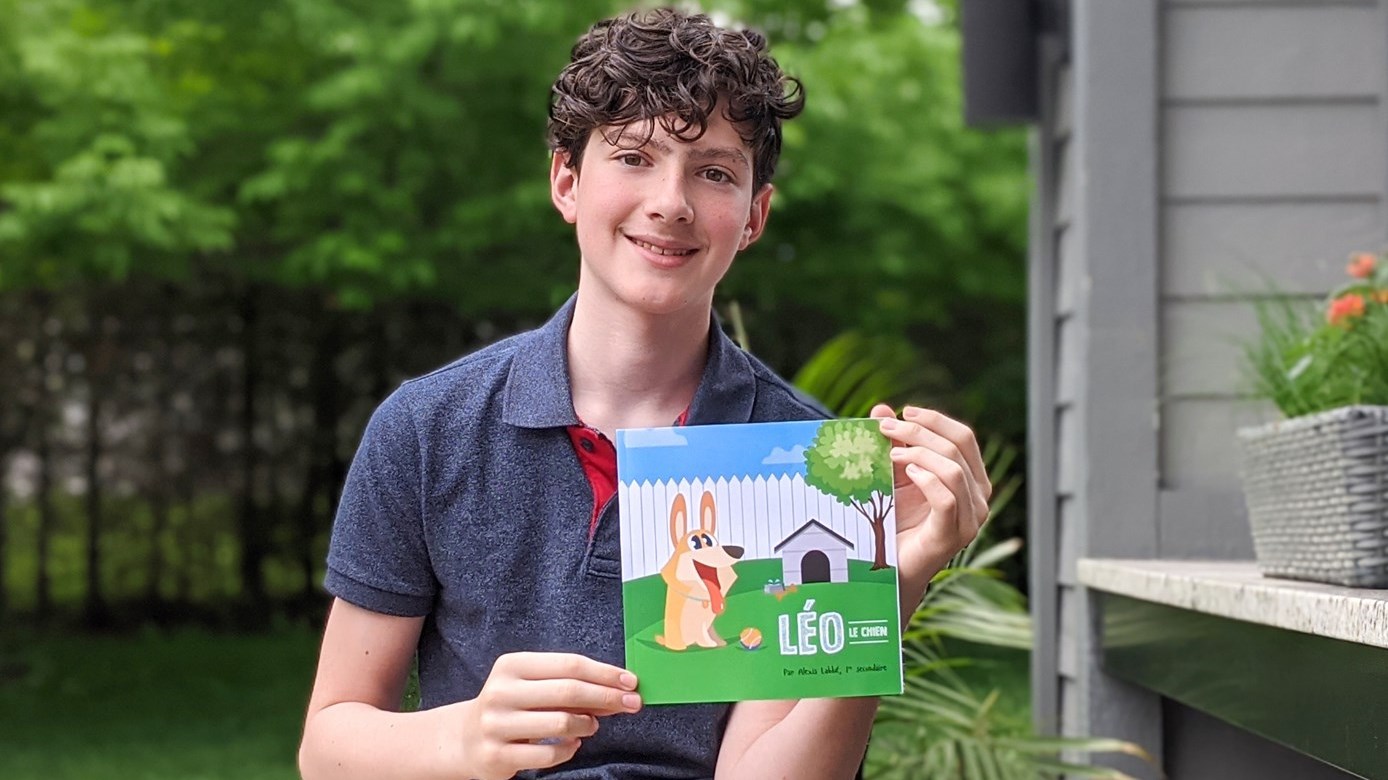 Alexis Labbé a amorcé l'écriture de « Léo le chien » alors qu'il n'était qu'en sixième année du primaire.