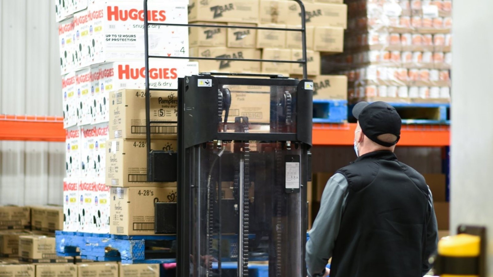 Avantis Coopérative remet 55 000 $ en denrées alimentaires