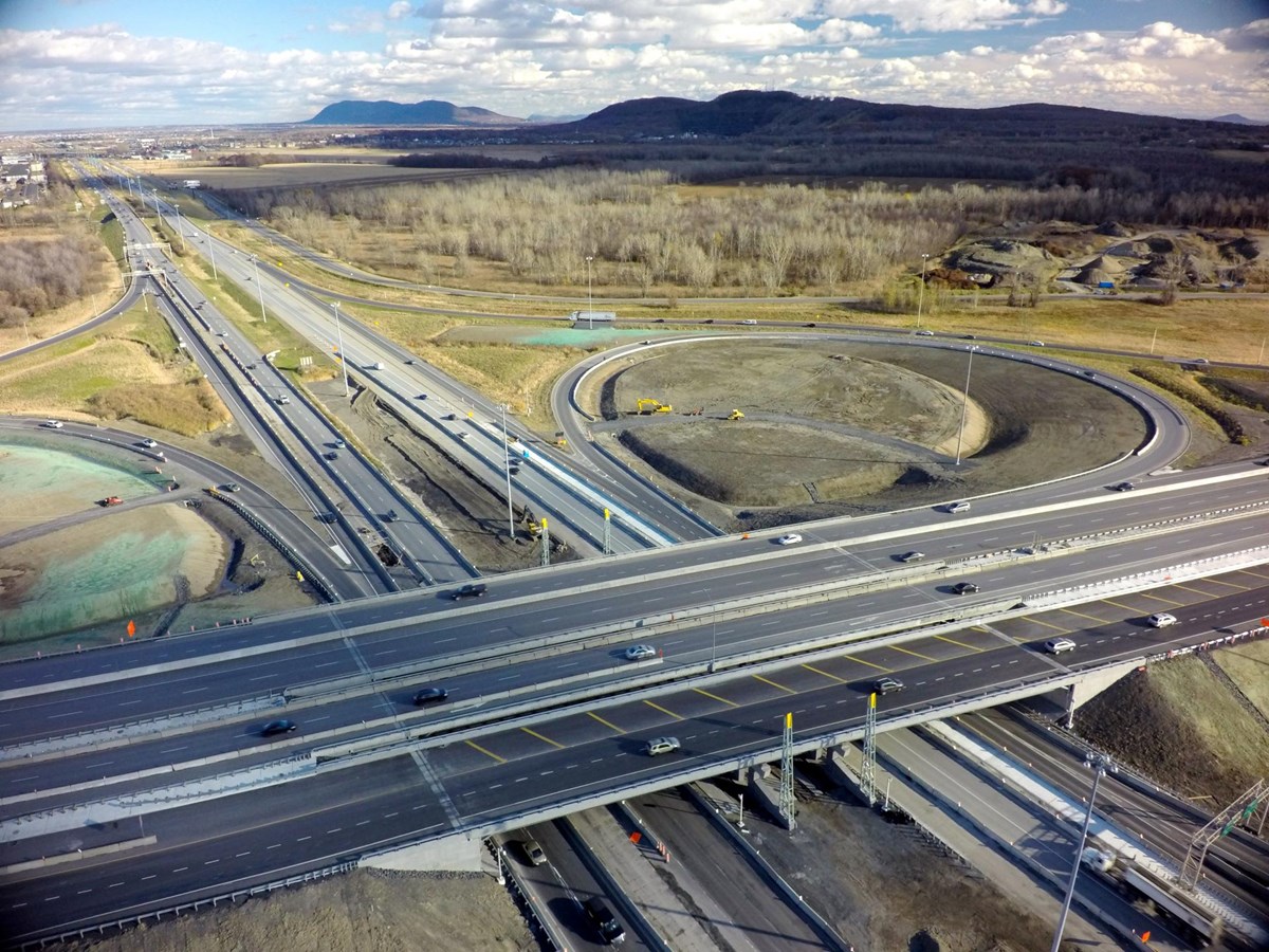 Réaménagement de l’échangeur des autoroutes 20 et 30.