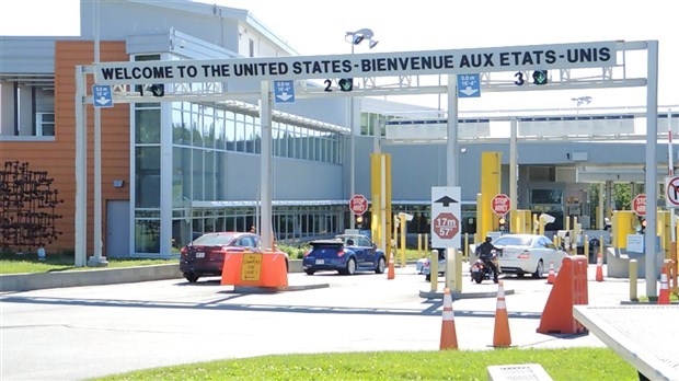 Les restrictions de déplacements non essentiels entre le Canada et les États-Unis prolongées jusqu'au 21 juillet
