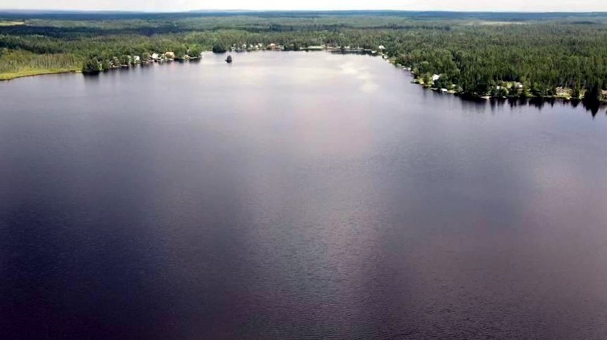 Normand DeLessard présente le lac Algonquin de Sainte-Rose-de-Watford