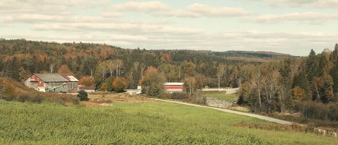 Normand DeLessard présente l'histoire du pont Bolduc à Sainte-Clotilde