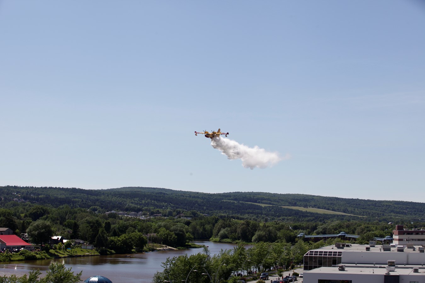 Avion-citerne Canadair CL-415