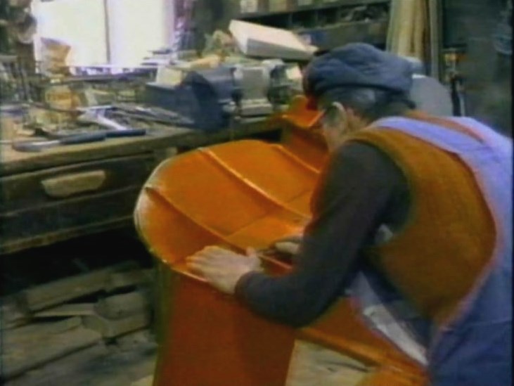 Normand DeLessard présente la construction de berlots en 1978
