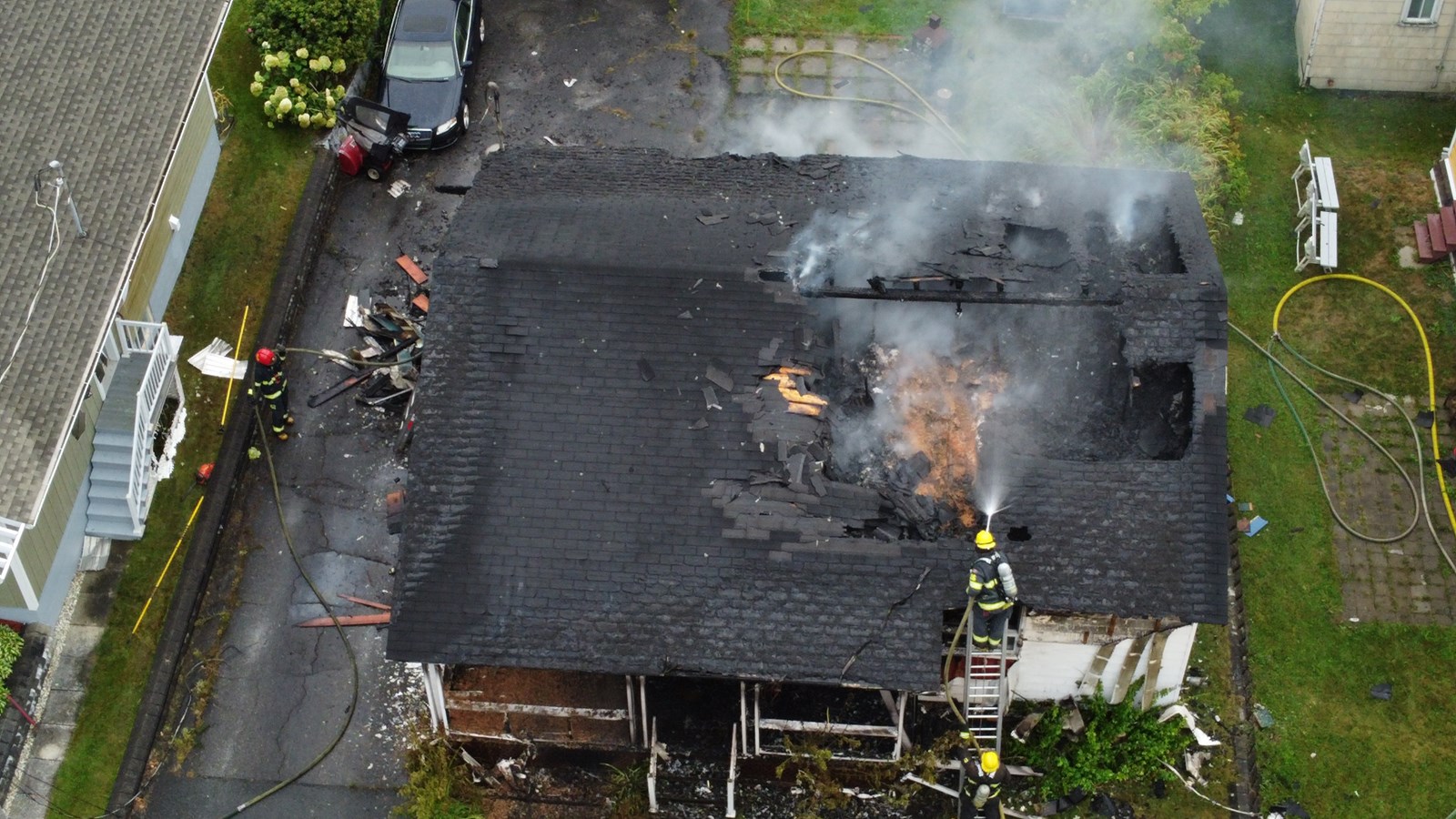 Une résidence ravagée par les flammes à Beauceville