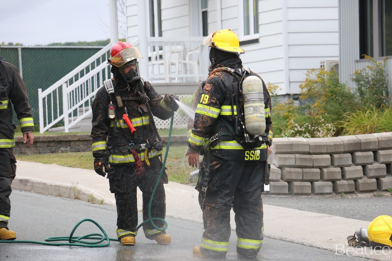 Une résidence ravagée par les flammes à Beauceville