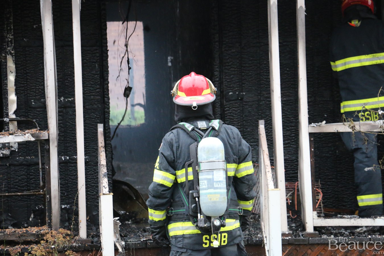Une résidence ravagée par les flammes à Beauceville