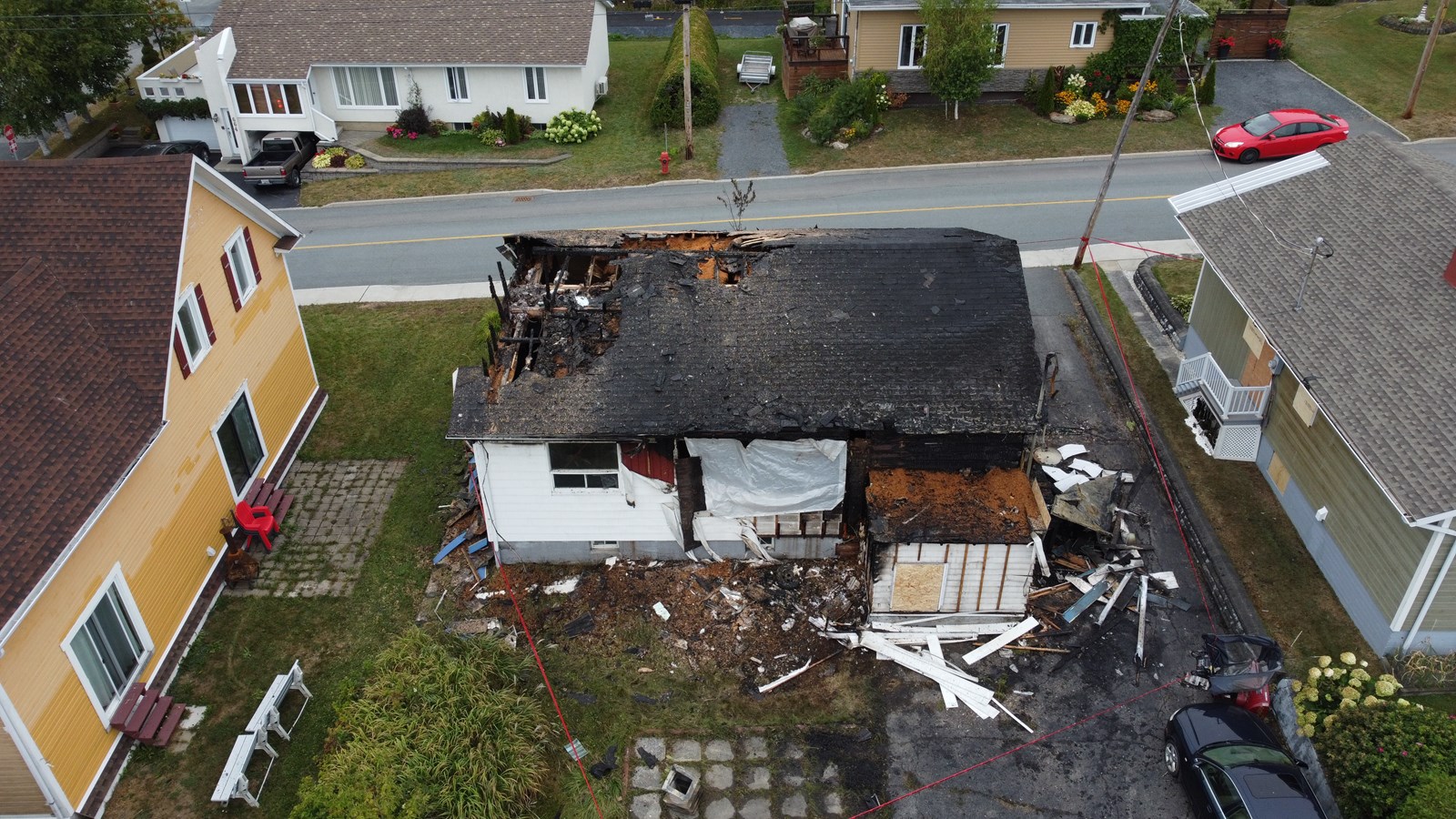 Une résidence ravagée par les flammes à Beauceville