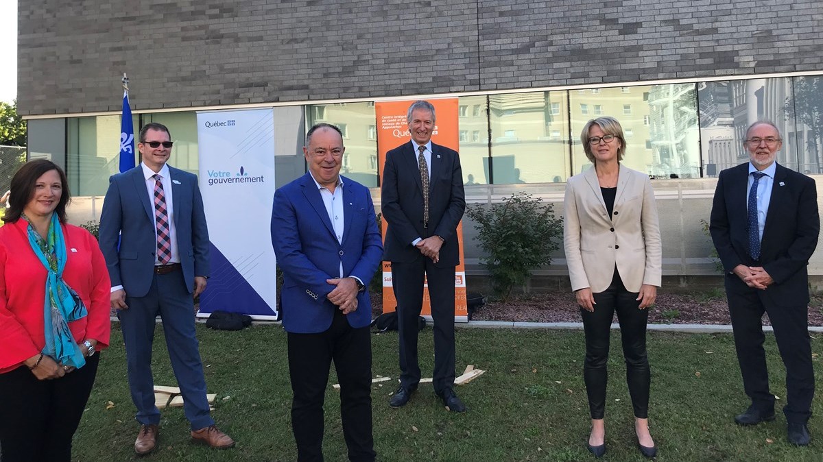 Isabelle Lecours, Patrick Simard, Christian Dubé, André Lamontagne, Julie-Suzanne Doyon et Marc Picard