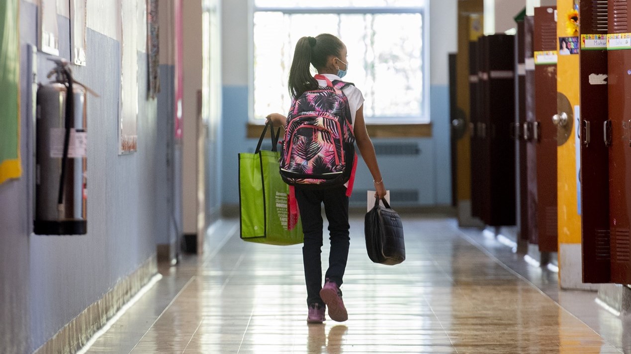 Les tests de dépistage rapide disponibles dans toutes les écoles primaires du Québec