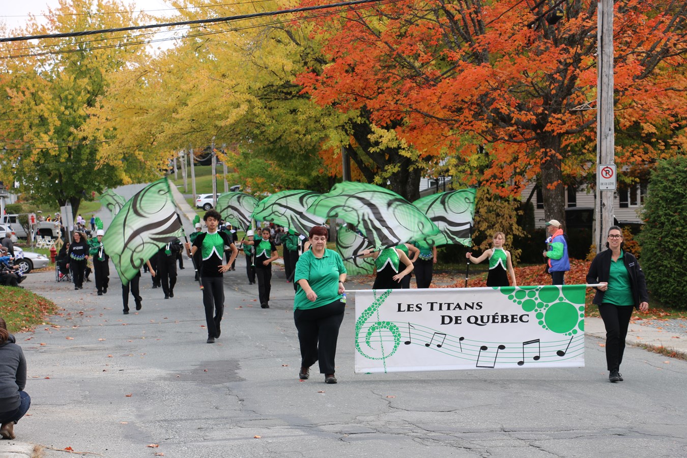 Un franc succès pour la parade des Fêtes du 150e de fondation