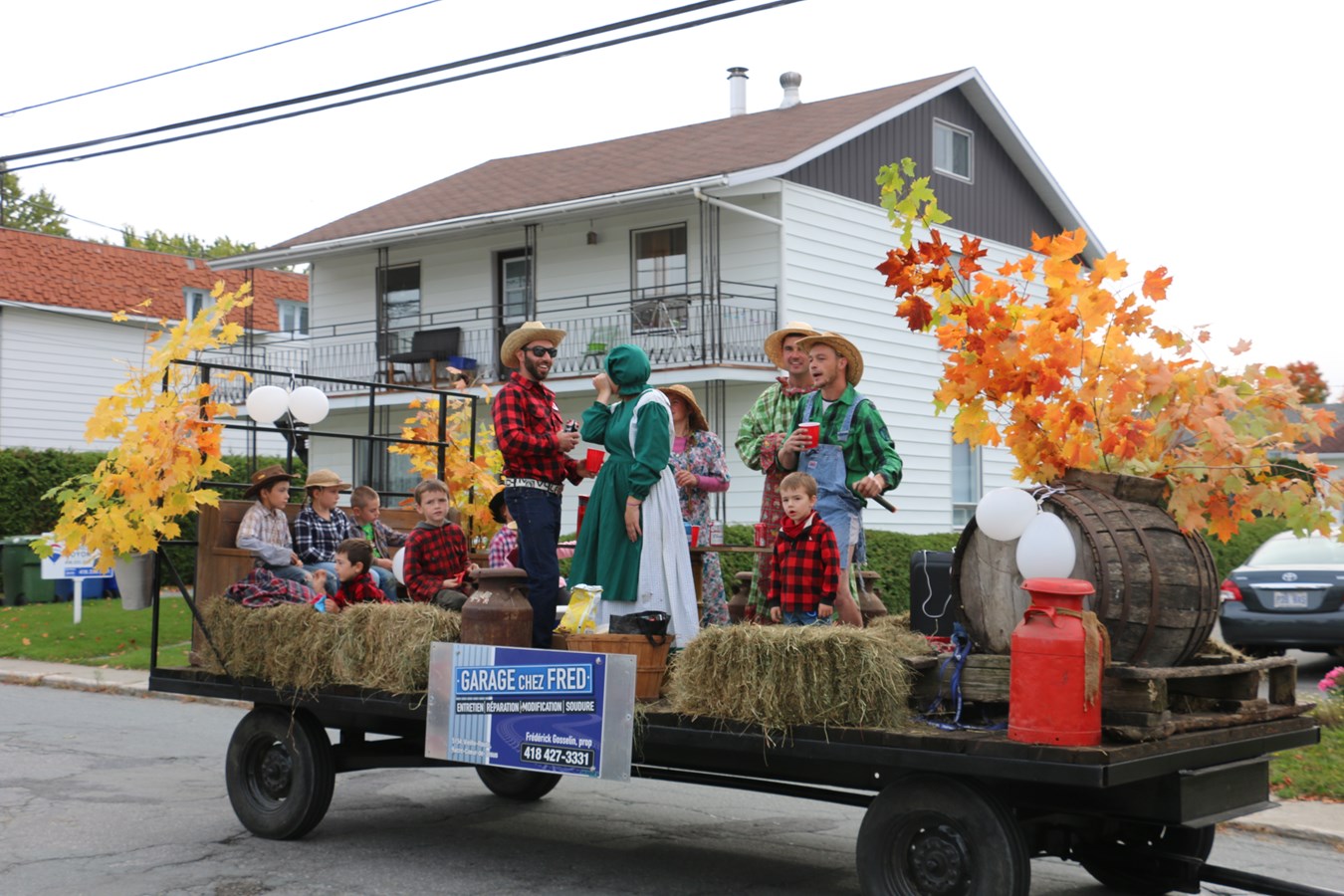 Un franc succès pour la parade des Fêtes du 150e de fondation