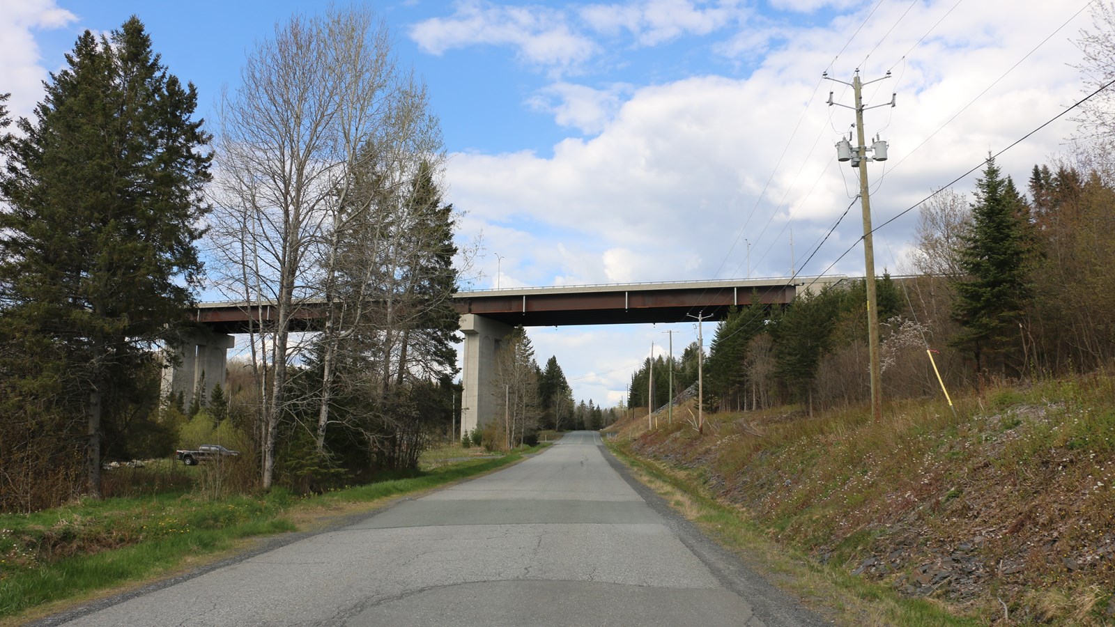 Pont du Père-Antonio-Poulin : le processus pour sécuriser l'endroit s'amorce