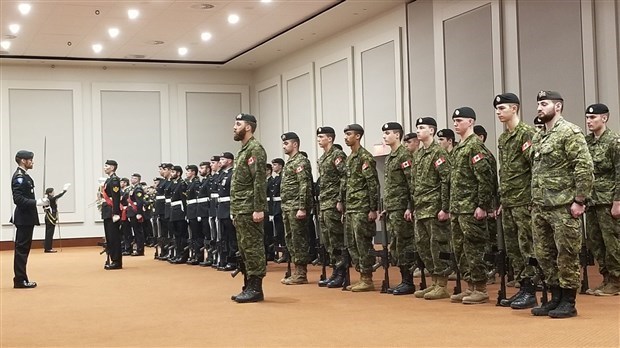 Les militaires en renfort au centre de vaccination de Saint-Georges