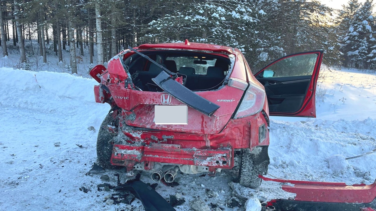 Une collision entre deux véhicules à Saint-Alfred