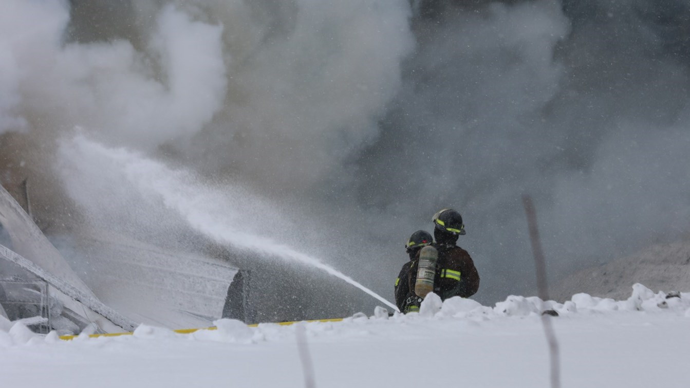 Un garage résidentiel réduit en cendre à Saint-Georges