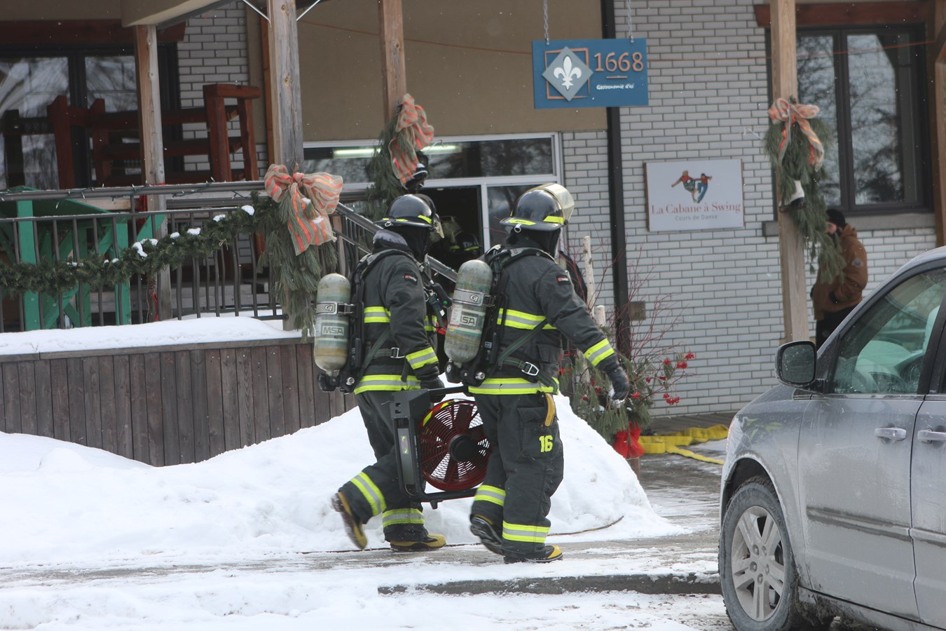 Feu de four dans un restaurant