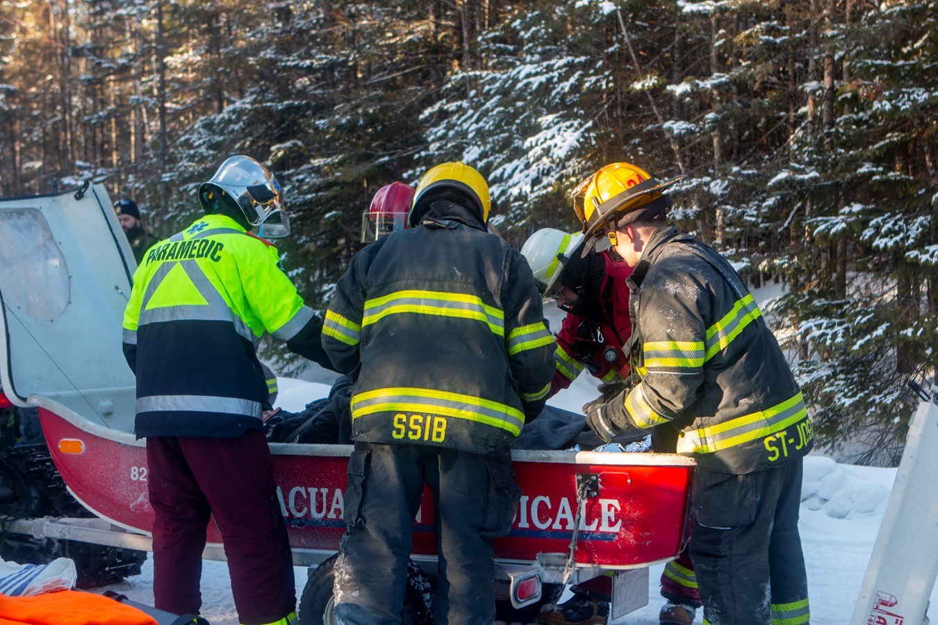 Deux blessés dans un accident de motoneige