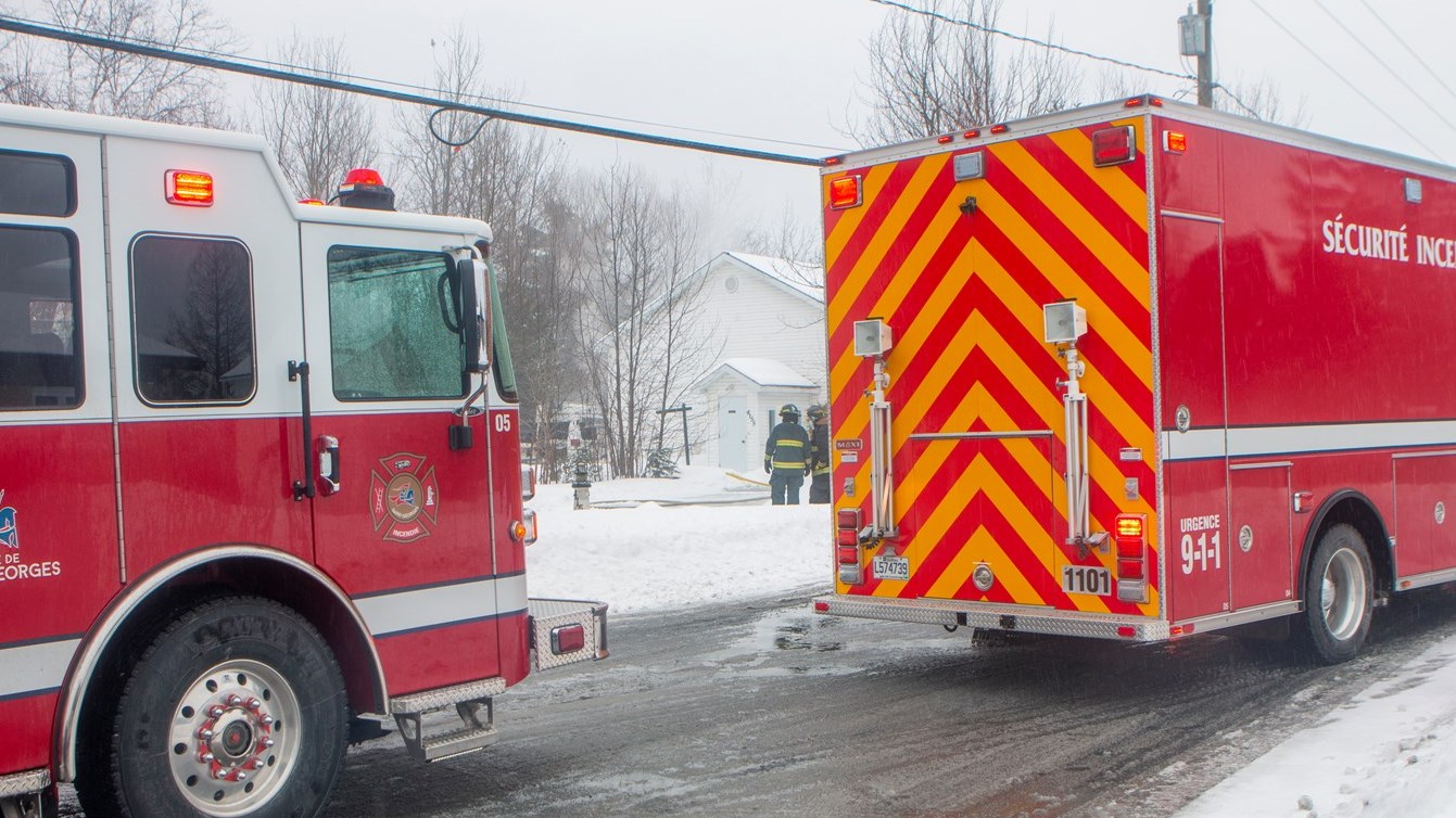 Une roulotte prend feu à Saint-Georges