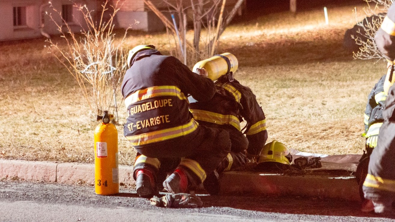 Feu de résidence Saint-Honoré-de-Shenley: le bâtiment est une perte totale