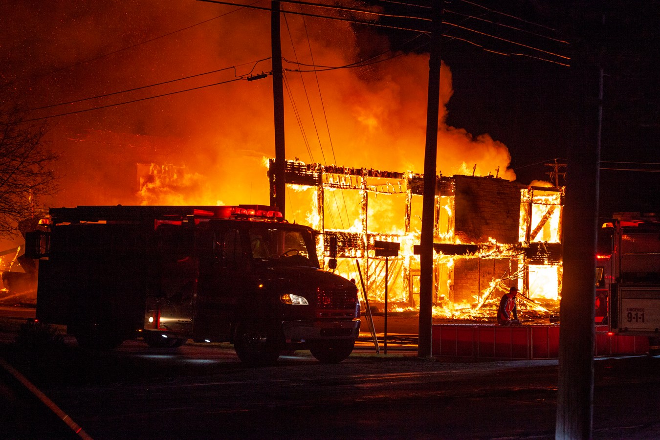 L'usine d'Abritek entièrement rasée par les flammes