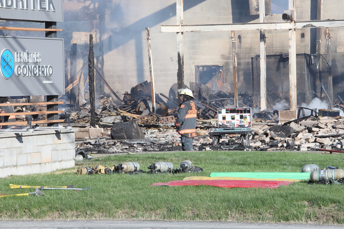 L'usine d'Abritek entièrement rasée par les flammes
