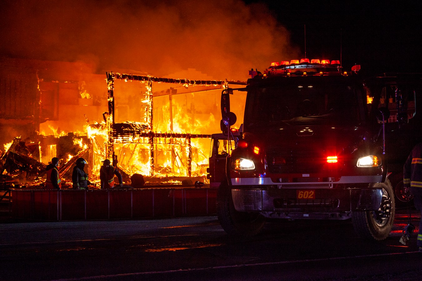 L'usine d'Abritek entièrement rasée par les flammes