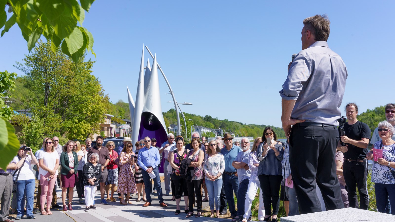Éric Lapointe présente son oeuvre