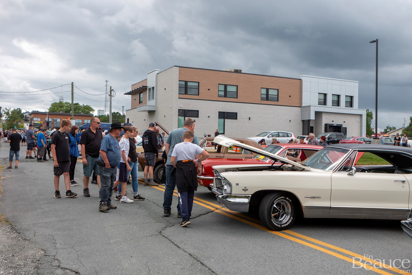 La parade de voitures anciennes de Nashville en Beauce 2022 en images