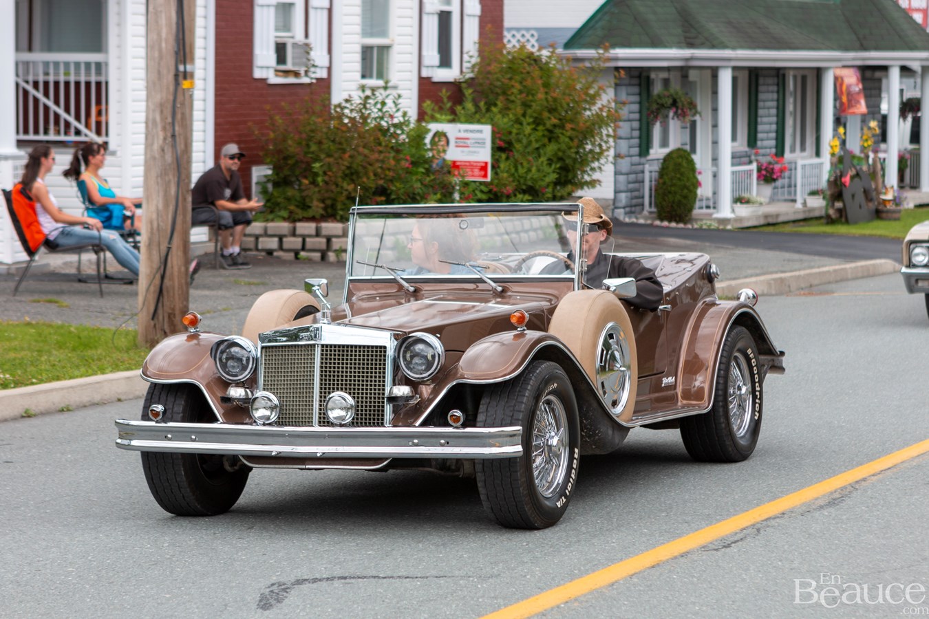 La parade de voitures anciennes de Nashville en Beauce 2022 en images