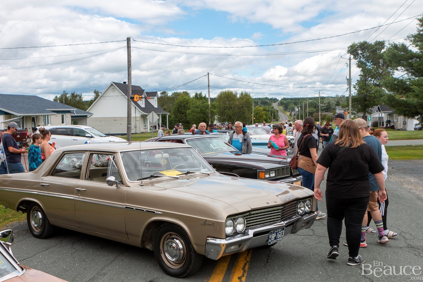 La parade de voitures anciennes de Nashville en Beauce 2022 en images