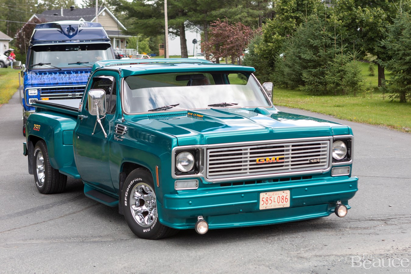 La parade de voitures anciennes de Nashville en Beauce 2022 en images