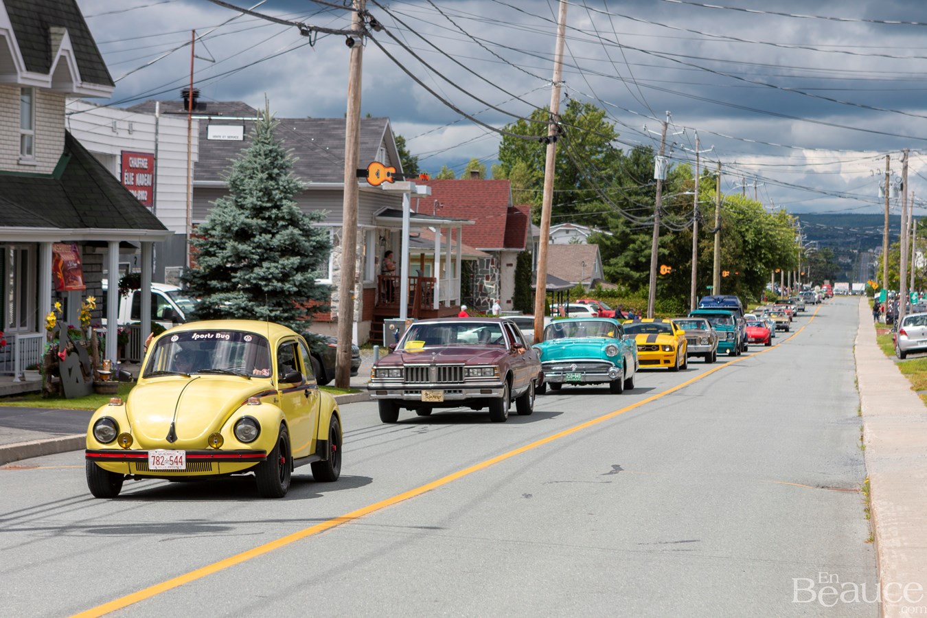 La parade de voitures anciennes de Nashville en Beauce 2022 en images