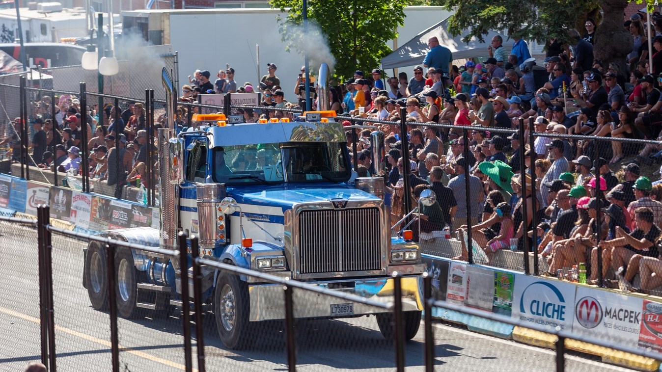 L'accélération de camions de Saint-Joseph en images