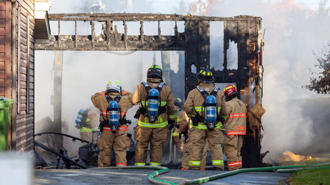 Incendie d'un garage résidentiel: plus de 100 000$ en dommages