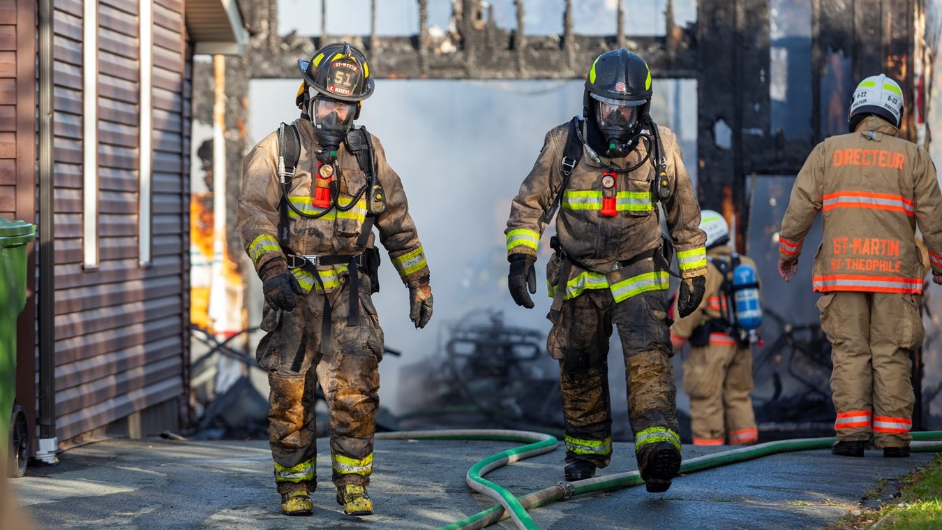 Incendie d'un garage résidentiel: plus de 100 000$ en dommages