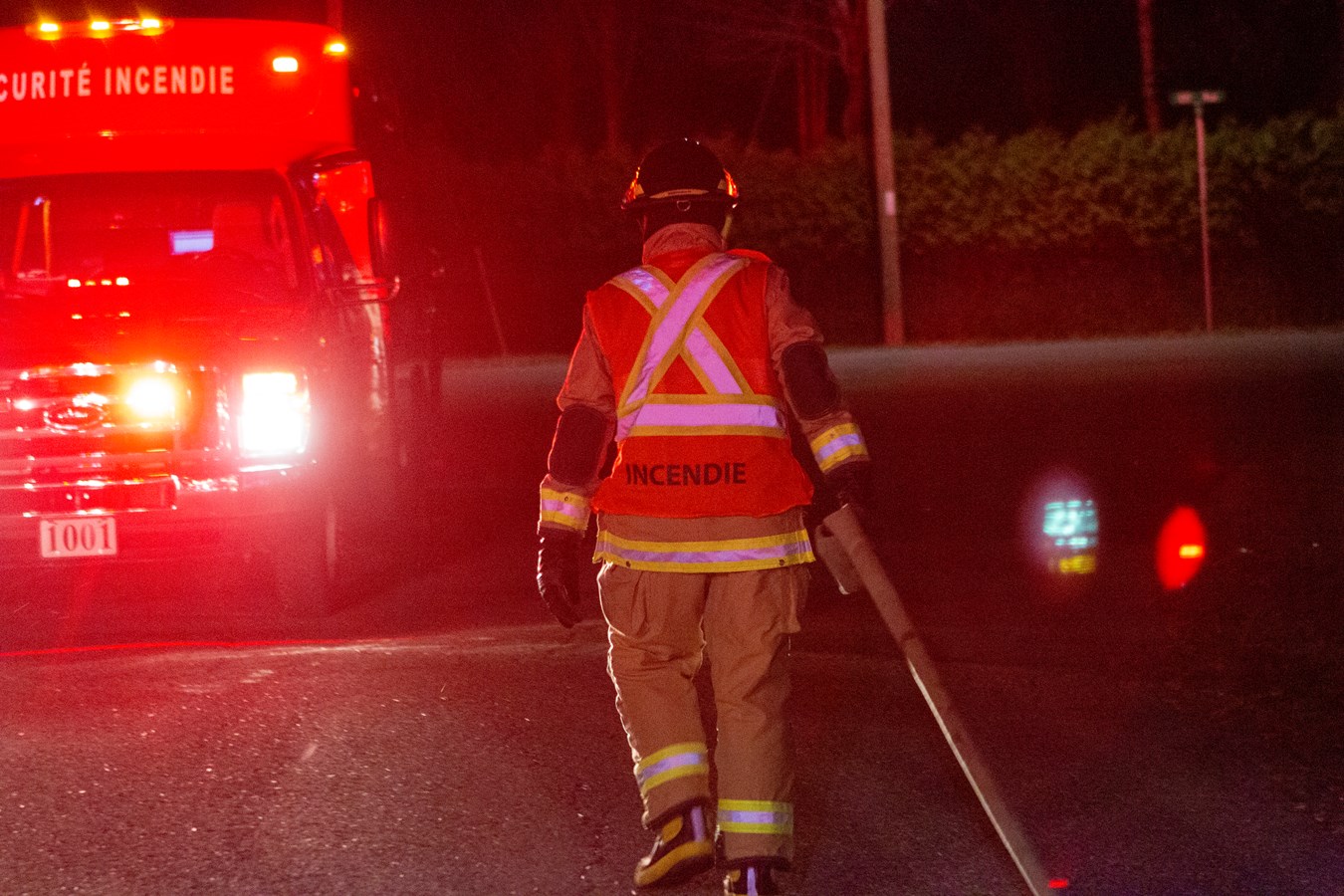 Feu dans une corde de bois à Saint-Georges