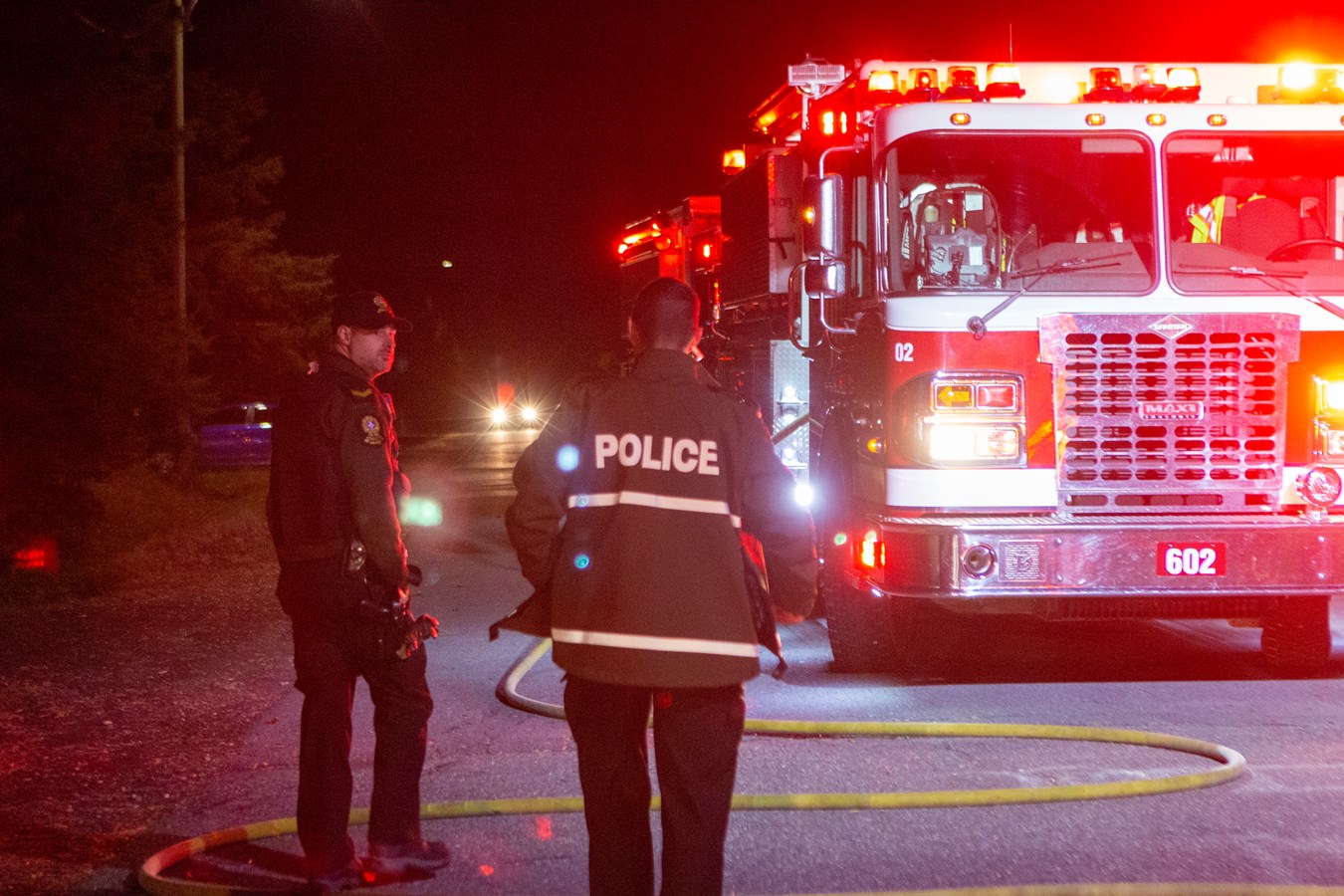 Feu dans une corde de bois à Saint-Georges