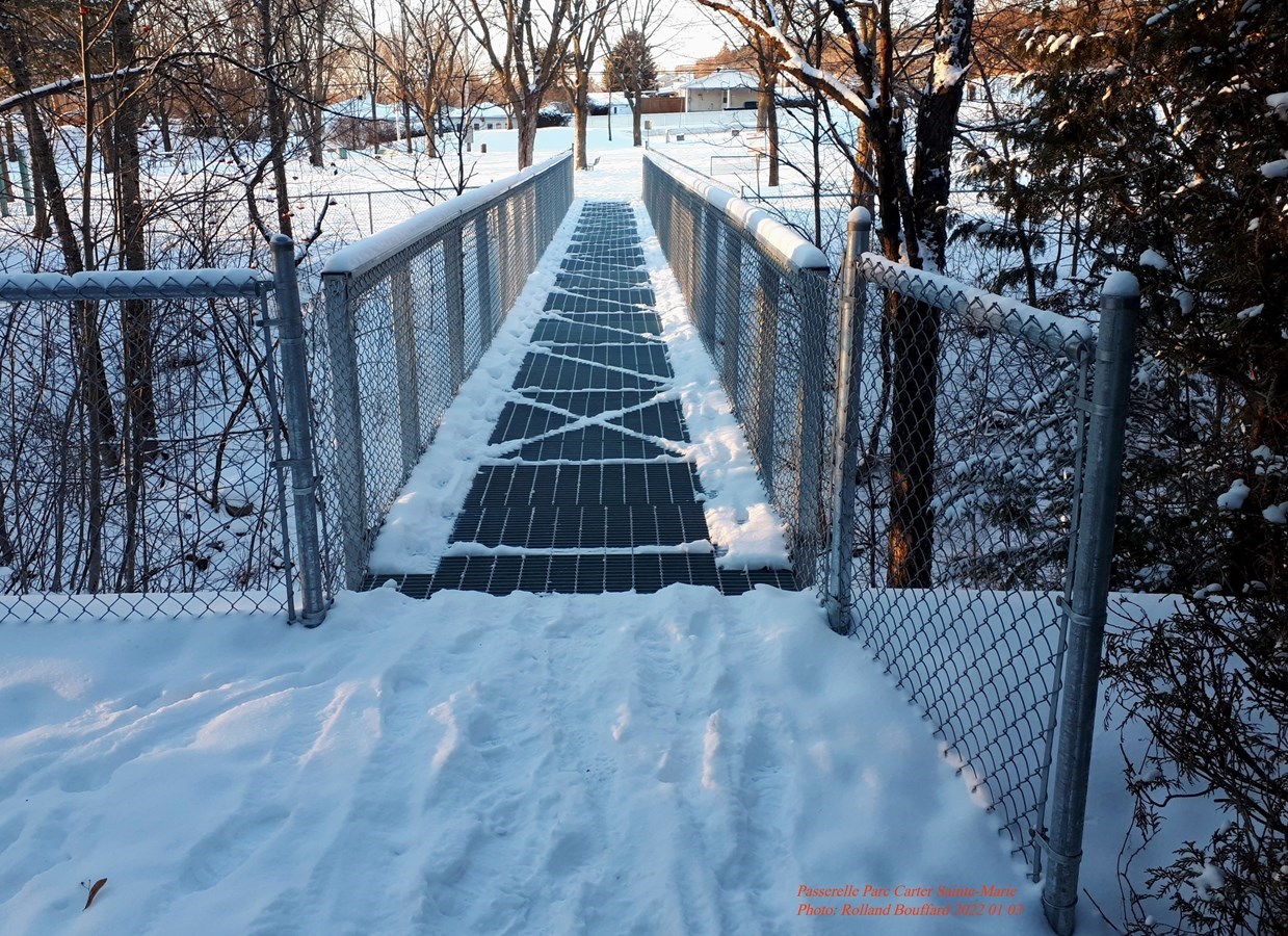 Sainte-Marie Passerelle Parc Carter