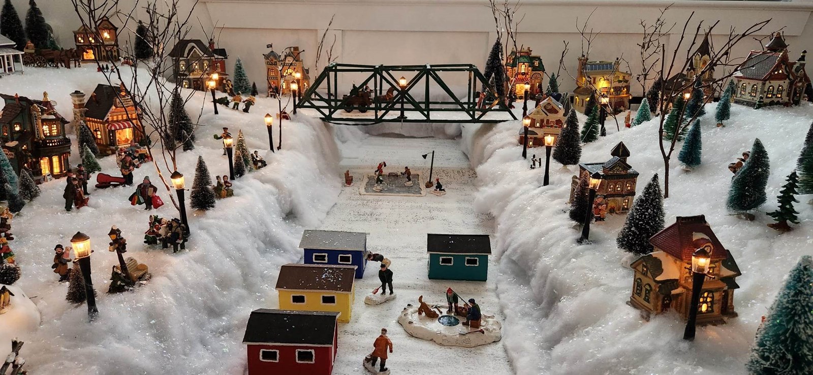 Visitez le village de Noël de Martial Quirion