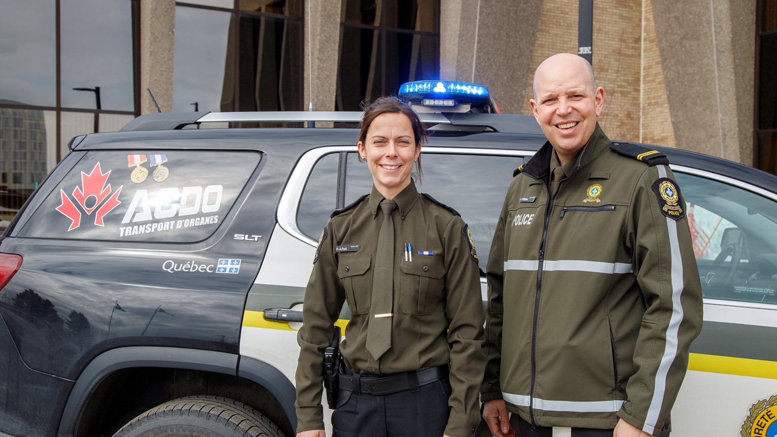 Deux policiers racontent le transport de dons d'organes